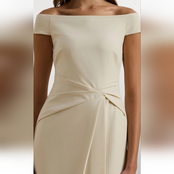 NWT Lauren Ralph Lauren Women's Crepe Off-the-Shoulder Side-Slit Column Gown 14 - Picture 4 of 16